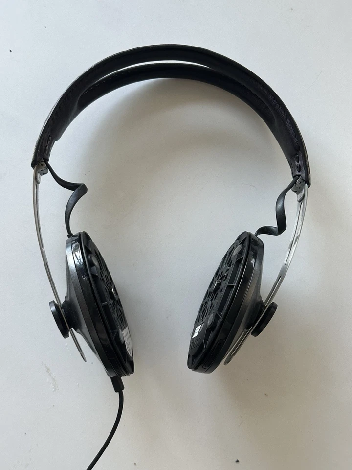 Sennheiser - Momentum 2.0 Wireless - Bluetooth - Headphones Only, No Earpads - Image 2 of 4