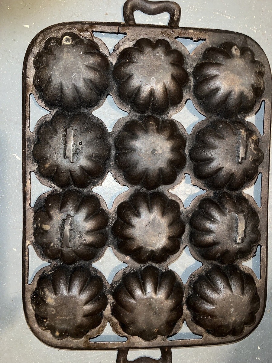 Antique Vintage Gate Marked Cast Iron Head Muffin Pan 12 Cup