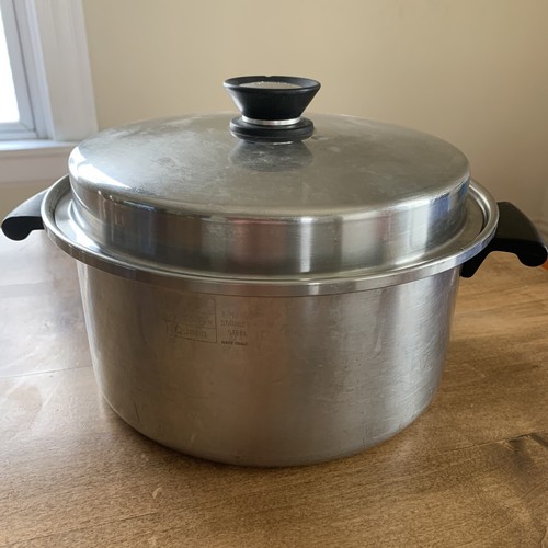 Amway Queen 5.5 Quart Stock Pot Dutch Oven Made In USA 3 Ply Stainless