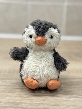 新作  Peanut Penguin Pouch 新品タグ付き Jellycat Peanut Penguin Pouch Say hello to the softest sidekick