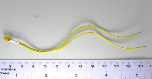 Bombilla - Amarillo 12 Voltios-65 Ma 3MM Tipo Grano De Trigo - Lote 5 Ampo - Imagen 2 de 3