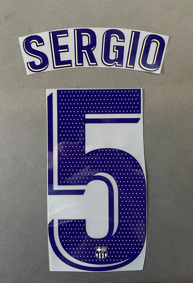 Juego de nombre y número para fútbol local/fuera Barcelona La Liga 2022/2023 Foto 2 de 4