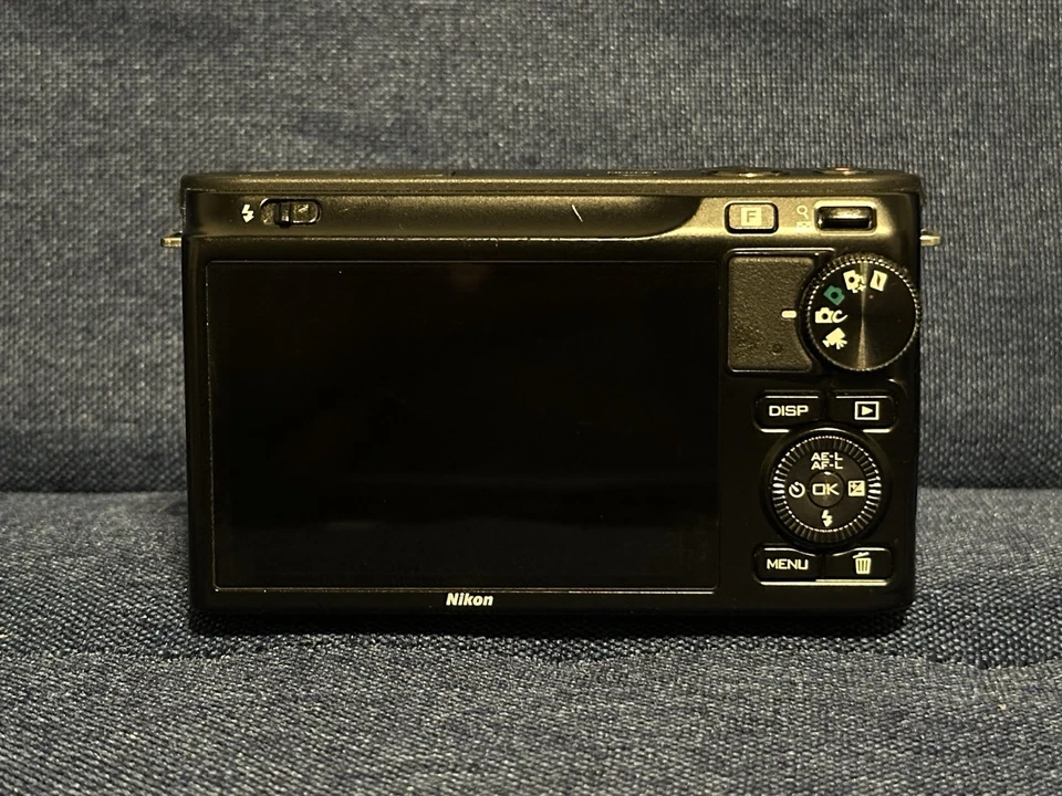 Nikon 1 J2 W/10-30mm Lens Kit - Black - Image 2 of 4