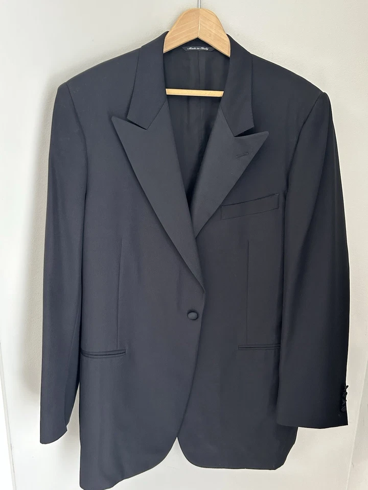 Chaqueta Blazer Esmoquin Formal Negra Sólida Canali Italia Para Hombres 44R Foto 2 de 4