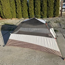Kelty Grand Mesa 2 Backpacking Tent 3 season Lightweight w/ Rainfly & Poles