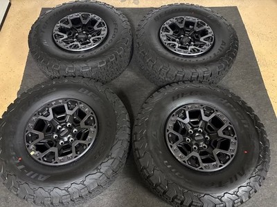 OEM 2026 Ford F-150 Raptor R Beadlock 17'' Inch Wheels & BFG Tires 37x12.50R17L