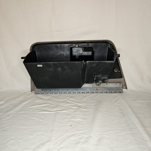 1999-2007 Ford Super Duty F250 F350 F450 Excursion Glove Box Tan OEM - Picture 4 of 7
