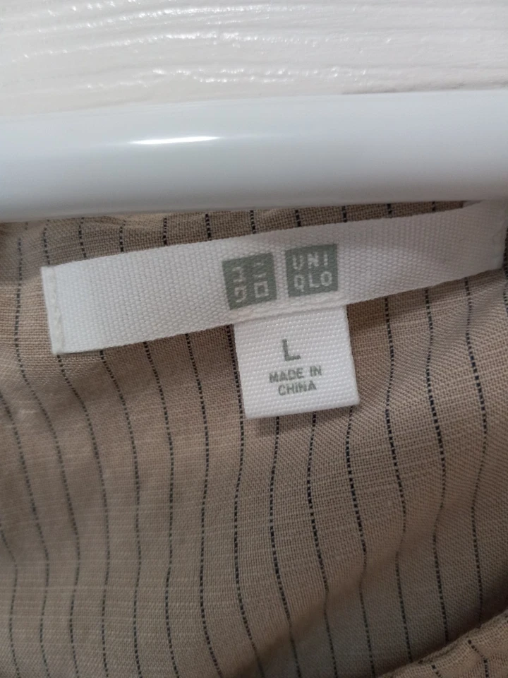 Mameluco mono mono informal con bolsillos a rayas beige para hombre UNIQLO carrera resort L Foto 3 de 4