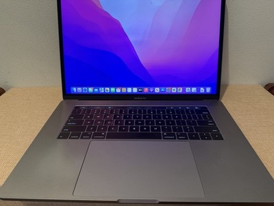 Apple A1707 MacBook Pro 15-inch i7, 16GB, 256GB