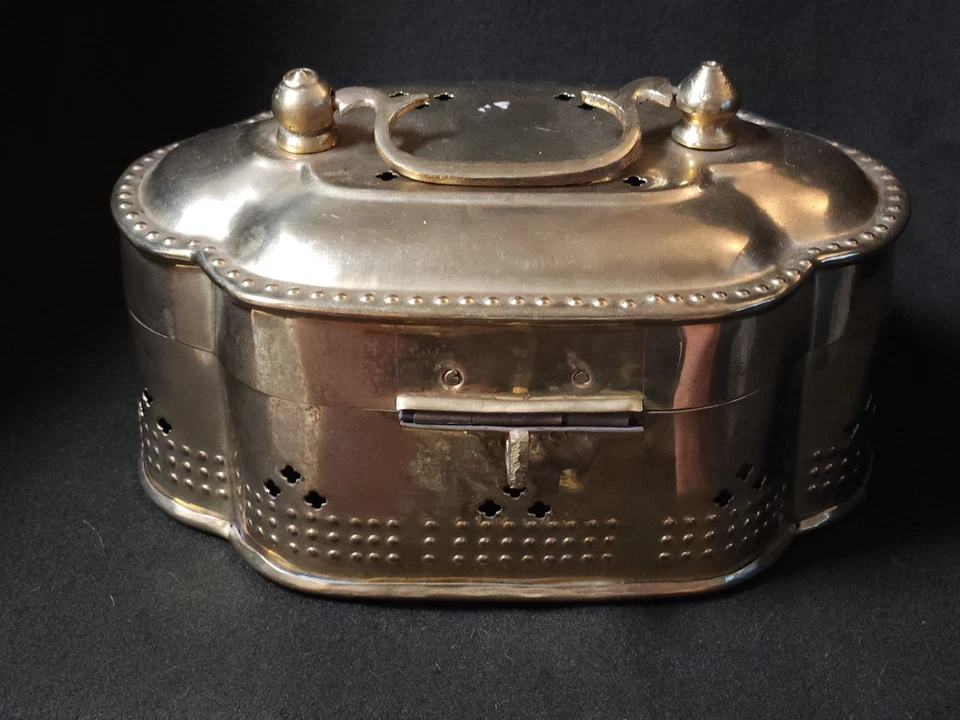 Brass Betel Nut / Spice Storage Box – Vintage Style – Silvestri Made in India - Image 4 of 4