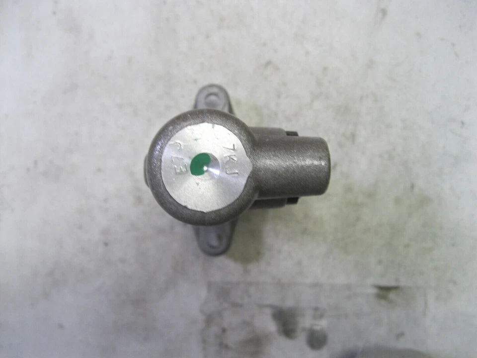 Brake Master Cylinder Bendix 12817 fits 94-98 Mitsubishi Galant - Imagem 4 de 4