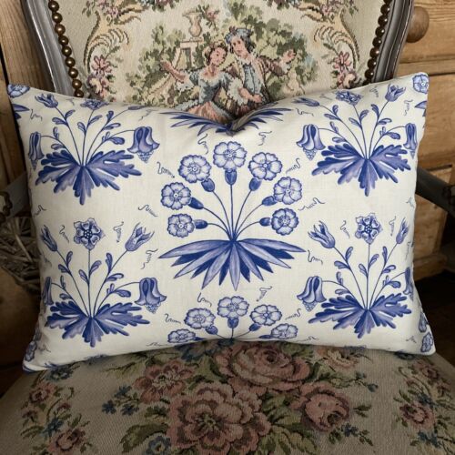WILLIAM MORRIS 'Columbine' Ivory & French Blue Vintage Feather Cushion BNWT - Picture 1 of 6