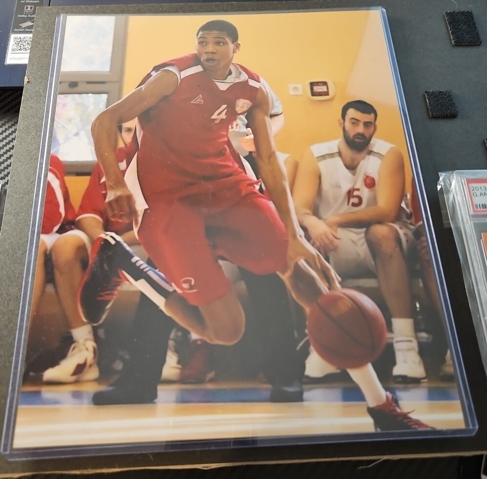 2013 Fleer Retro Signature Giannis Antetokounmpo RC Auto PSA 10