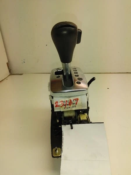 2005 Audi A4 Floor Shifter 400460227504 - Imagem 3 de 4