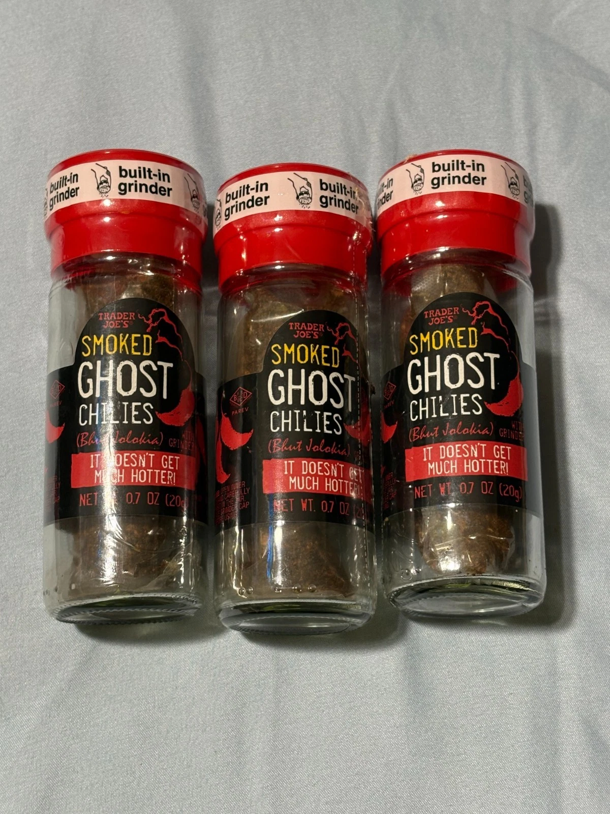 Trader Joe's Smoked Ghost Chilies Grinder Bottle Bhut Jolokia Pepper 0.7oz (1ct)