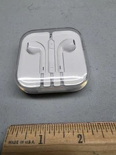 Apple EarPods In Ear Canal Headset - White. New Never Used. 