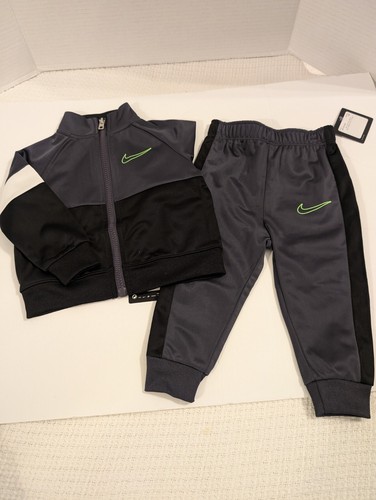 Nike Baby Boy 2 Piece Jogging Set ~ Zip Up Black & Gray~ Tracksuit Size 12 Month - Picture 5 of 12