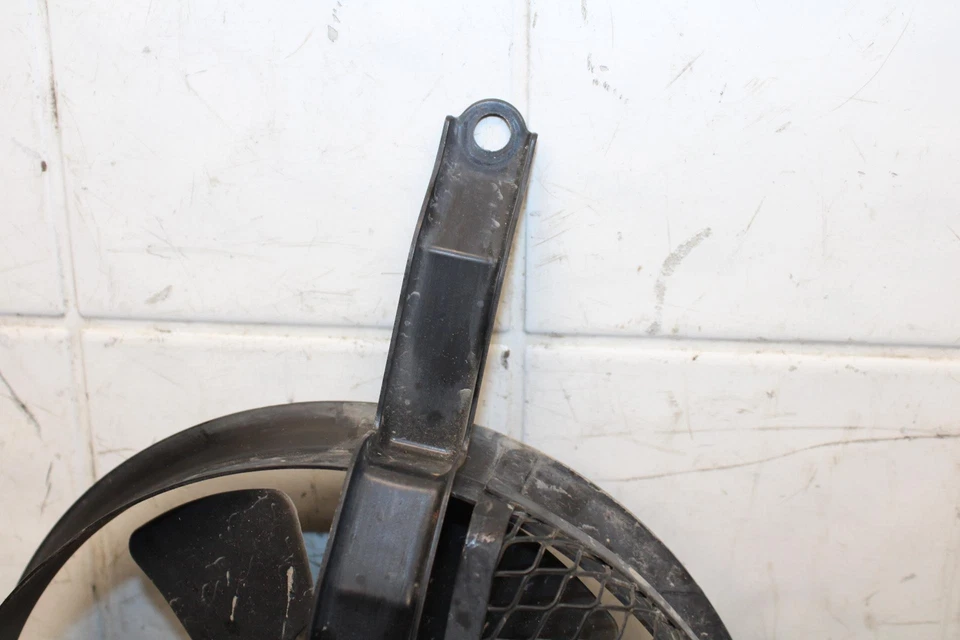 Ventilador de refrigeración del radiador del motor Suzuki GSXR600 2001 17800-35F00 BB59 Foto 4 de 4