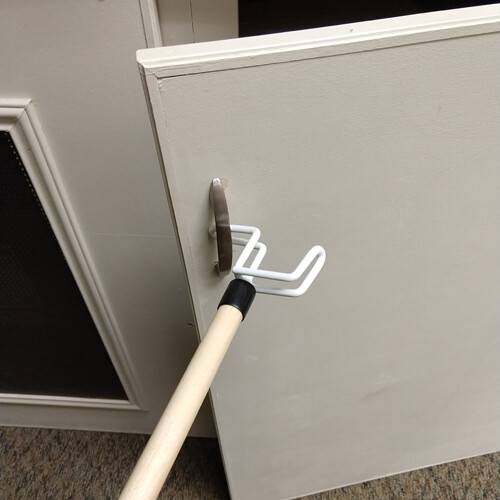 YOUR DRESSING BUDDY 27" Dressing Stick by Blue Jay - Picture 6 of 7