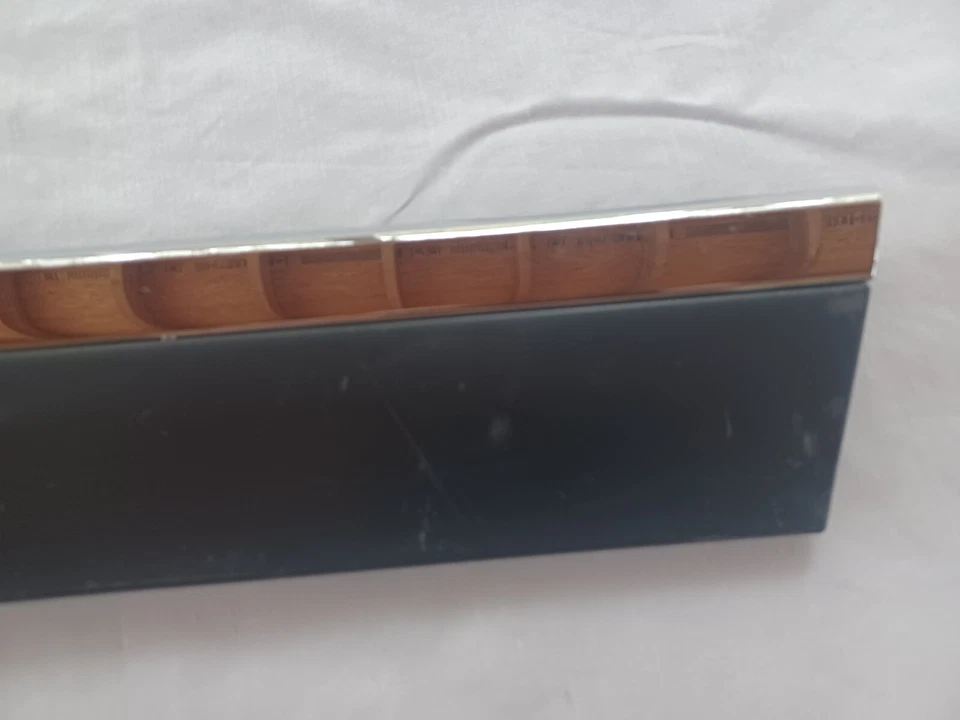 2008-2012 INFINITI EX35 DOOR MOLDING REAR PASSENGER SIDE USED OEM 82870-1BA0A - Изображение 4 из 4