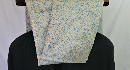 Gorgeous Silk Scarf Shawl Wrap , made of Gold, and Silk Threads. Gift for her - Picture 34 of 54