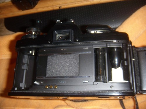 Minolta X-700 BLACK MPS SLR Film Camera MD 35mm f1. & 135MM Lens SEE PICT. CASE - Picture 3 of 12