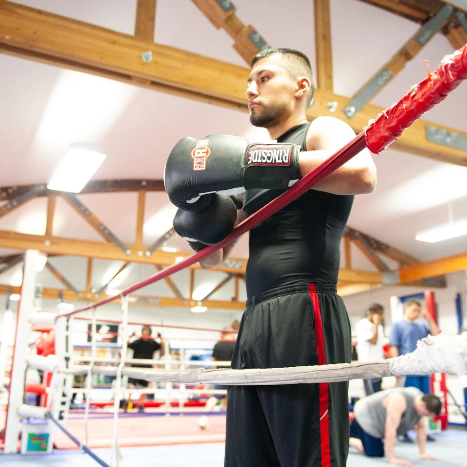 Guantes de entrenamiento de boxeo con gancho y bucle Ringside IMF Tech 16 onzas azules Foto 4 de 4