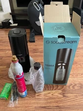 SodaStream TERRA Sparkling Water Maker Black w/ CO2 and Bottle