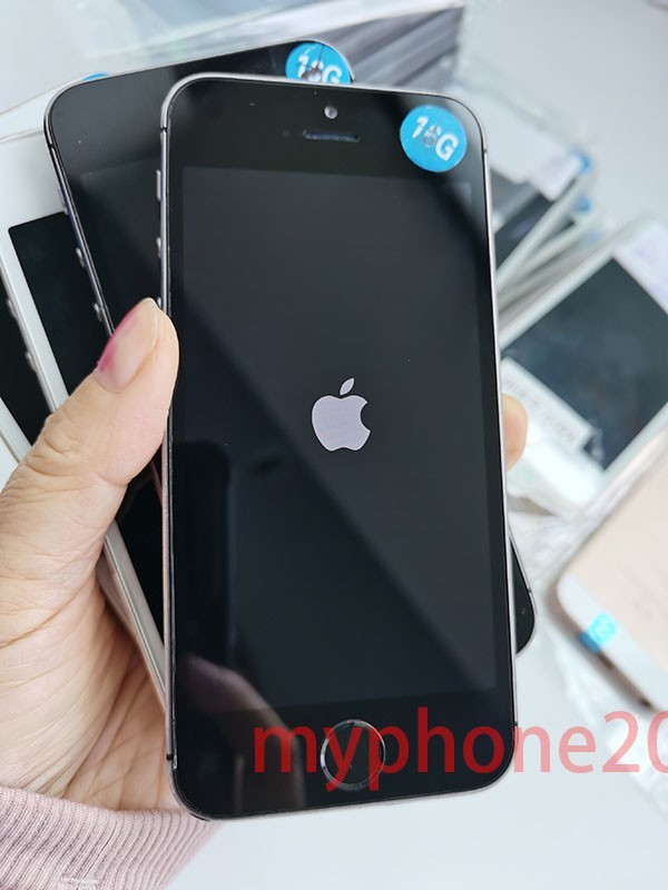 Apple iPhone 5s - 16 32 64 GB - (Unlocked) All colors Original