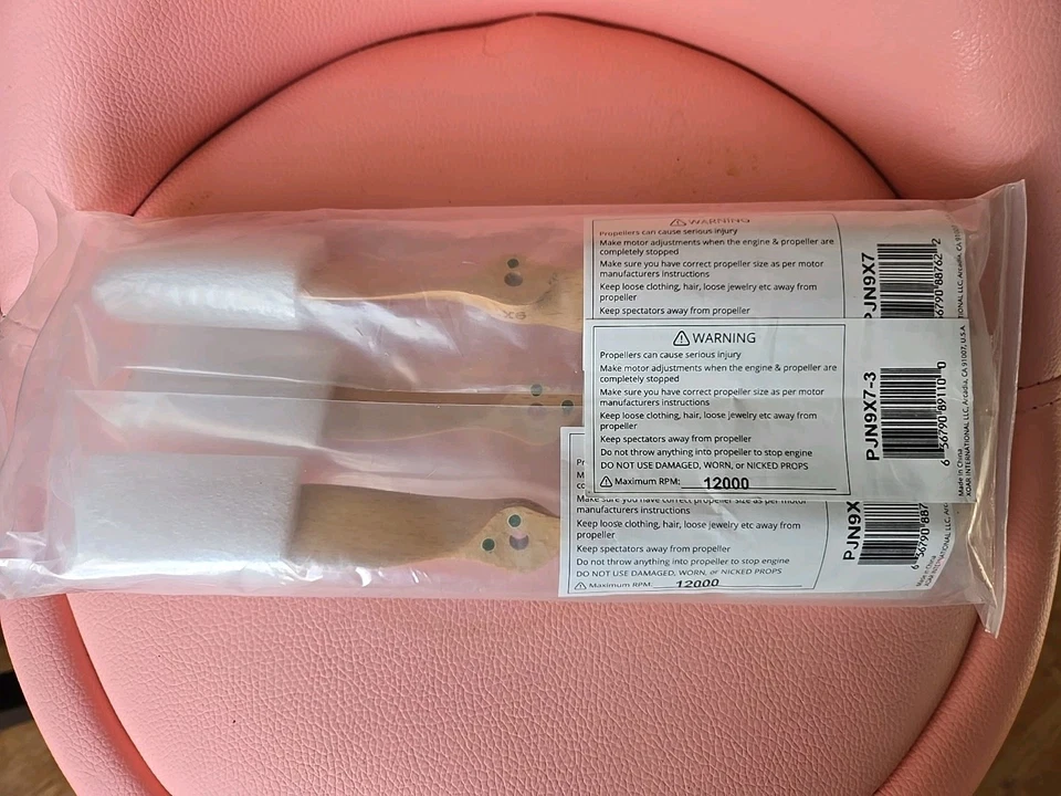 Three XOAR PJN 9x7 RC Electric Model Airplane Propellers - Image 2 of 3