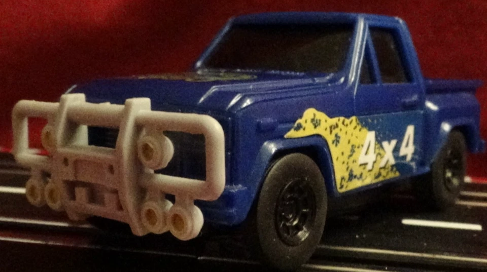 Грузовик ARTIN с прорезями 1/43, просто сложите новый корпус и шасси вместе - Изображение 4 из 4