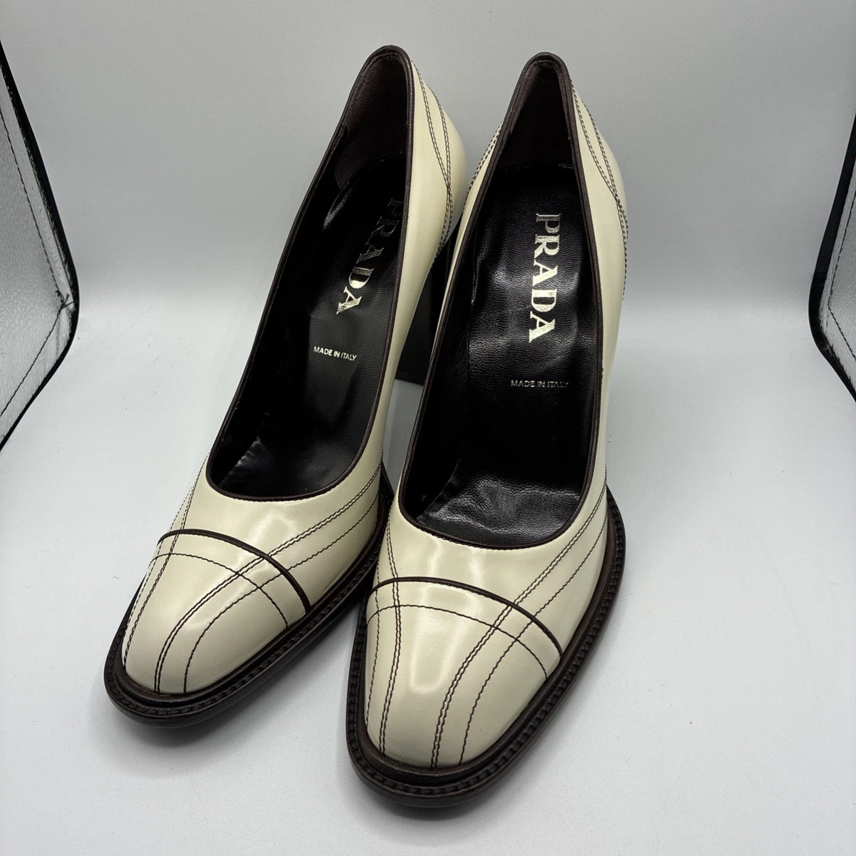 PRADA ビンテージヒール　ブラック PRADA High (3-3.9 in) Heel Height with Vintage Heels for Women for