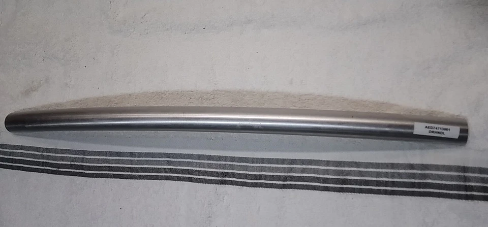 Manija de puerta para lavavajillas Samsung N.º de parte: AED74713001 Foto 2 de 4