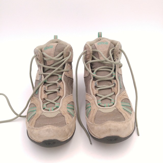 teva hiking boots women