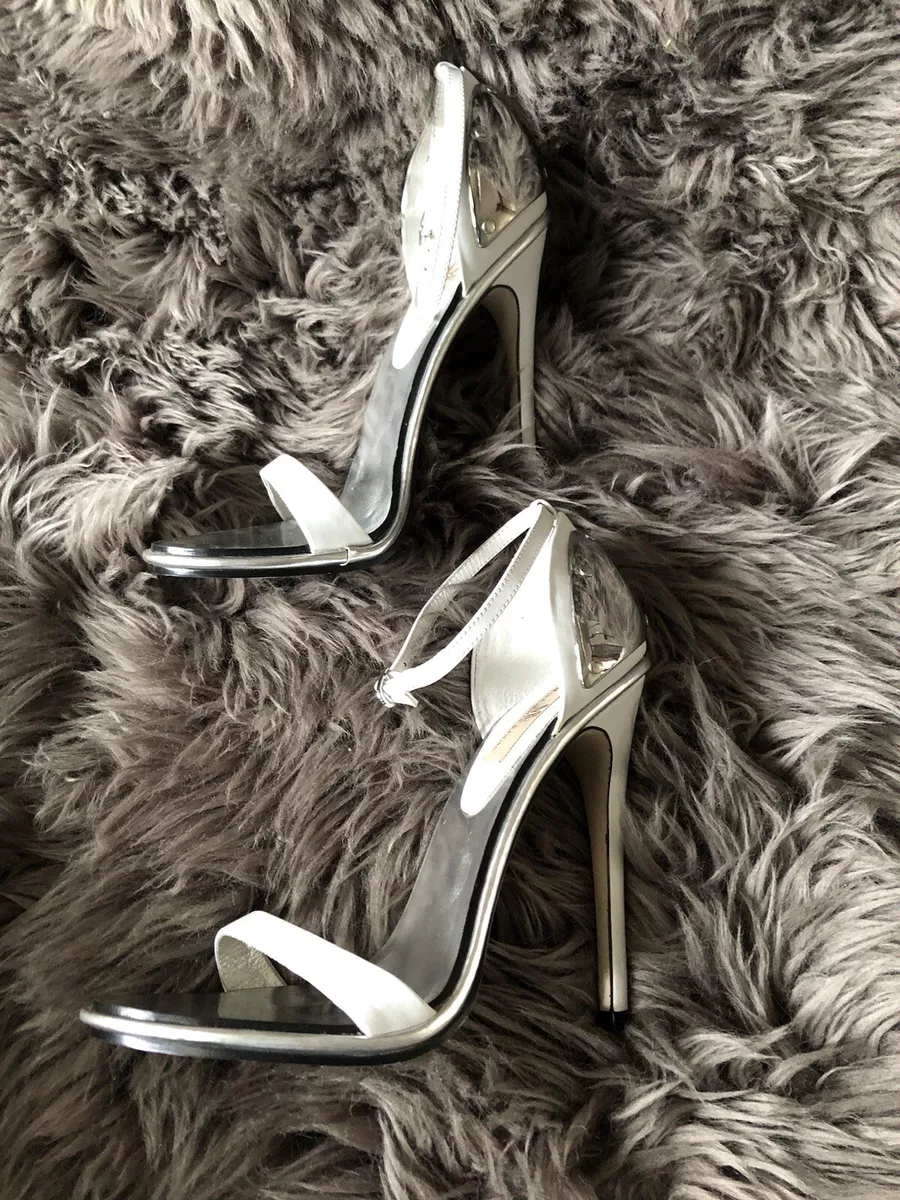 Mia outlet silver sandals