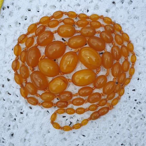 Vintage Bakelite Necklace - 80g Amber Tones - Knotted Graduated Beads - 48" - Picture 2 of 13