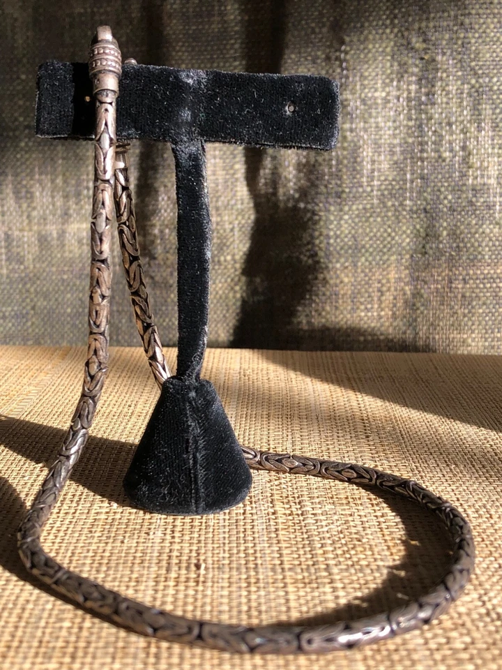 Collar de cadena cola de zorro tejido plata oxidada vintage cierre de gancho - diseño artesanal Foto 4 de 4