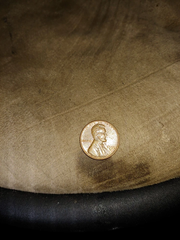 1959 D Lincoln Penny - Errors On Top Rim, "L" On Edge, 1st Year Memorial RARE!!! - Image 2 of 2