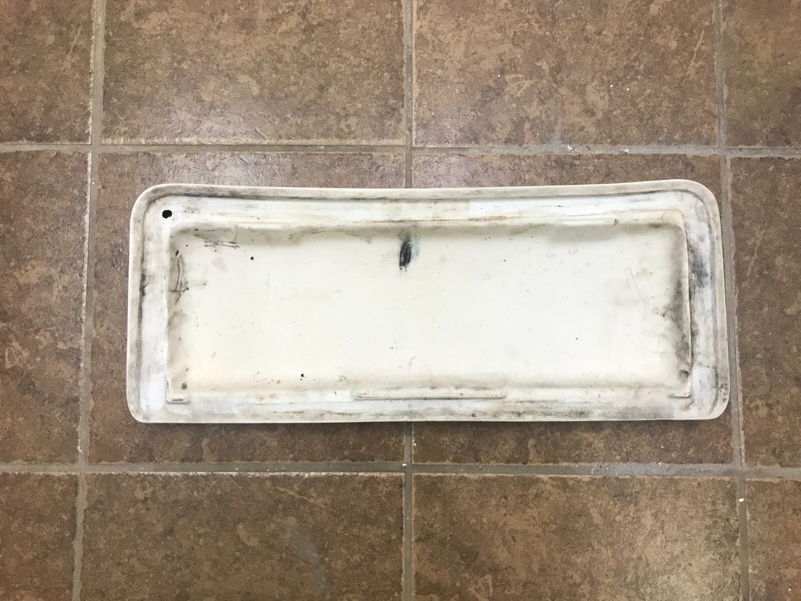 UNIVERSAL RUNDLE 4458 WHITE TOILET TANK LID eBay