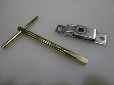 ZINC PLATED RIM BUDGET LOCK + TEE/T KEY Loft Catch Latch Catering Van Trailer