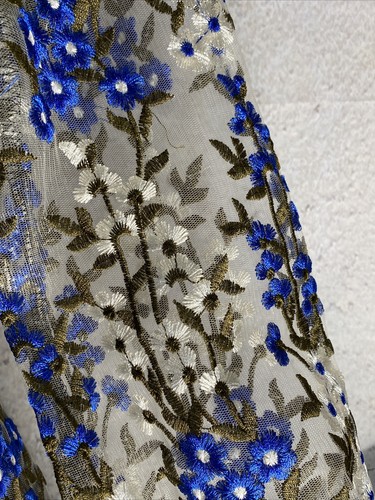 Cocoon Lovely Shorts Jumpsuit Small Blue White Black Flowers Plunge Neck NWT W23 - Picture 6 of 18