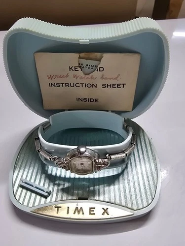 Vintage Timex Women's Wristwatch with Original Case(Not Tested)