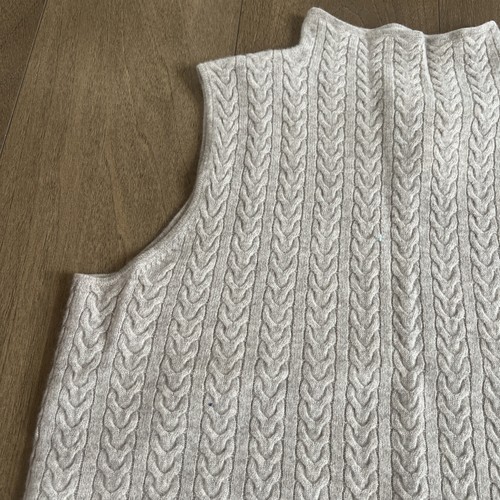 JOIE Women's XL 100% Two Fly Cashmere Mock Neck Cable Knit Vest Camel Tan New - Picture 4 of 10