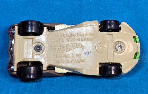 Hot Wheels Star Wars Luke Skywalker Vehicle - 2016 Mattel Diecast Car FCD91 - 01 - Picture 6 of 6