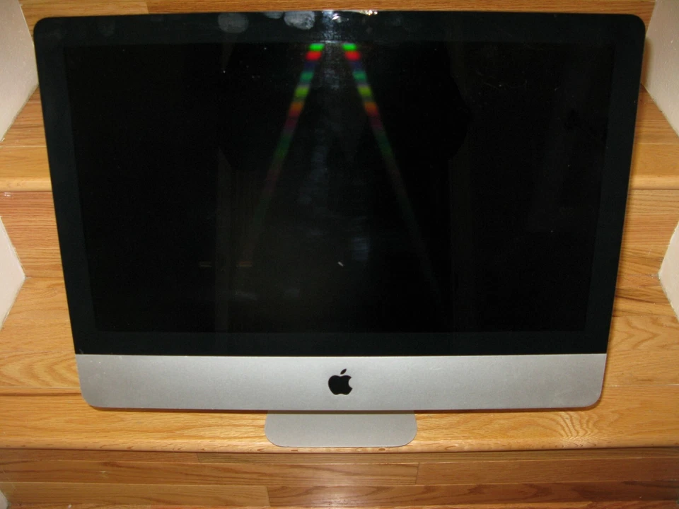 Apple iMac Mid 2011 A1311 21.5" Intel Core i5 2.7ghz 8 GB / 250GBHDD OS X Sierra - Image 2 of 4