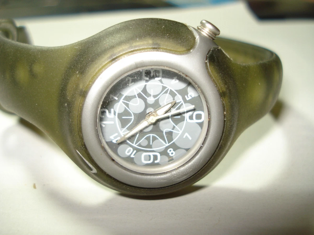 RARE VINTAGE NIKE SWOOSH KIDS JELLY BAND GREEN ANALOG CAMO WATCH