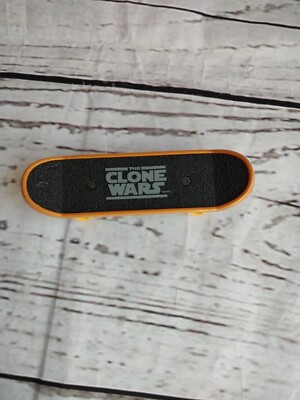 Star Wars 2010 Clone Wars Finger Board Obi-Wan & Cody McDonalds Skateboard