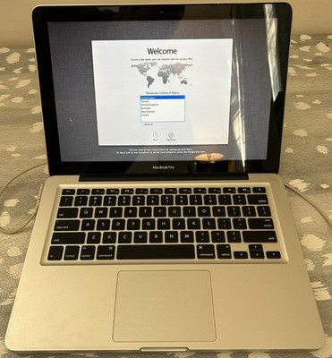 Apple Macbook Pro A1278 (MD313LL/A1) 13-in late 2011 I5 2.4GHz 4GB RAM 500GB HDD