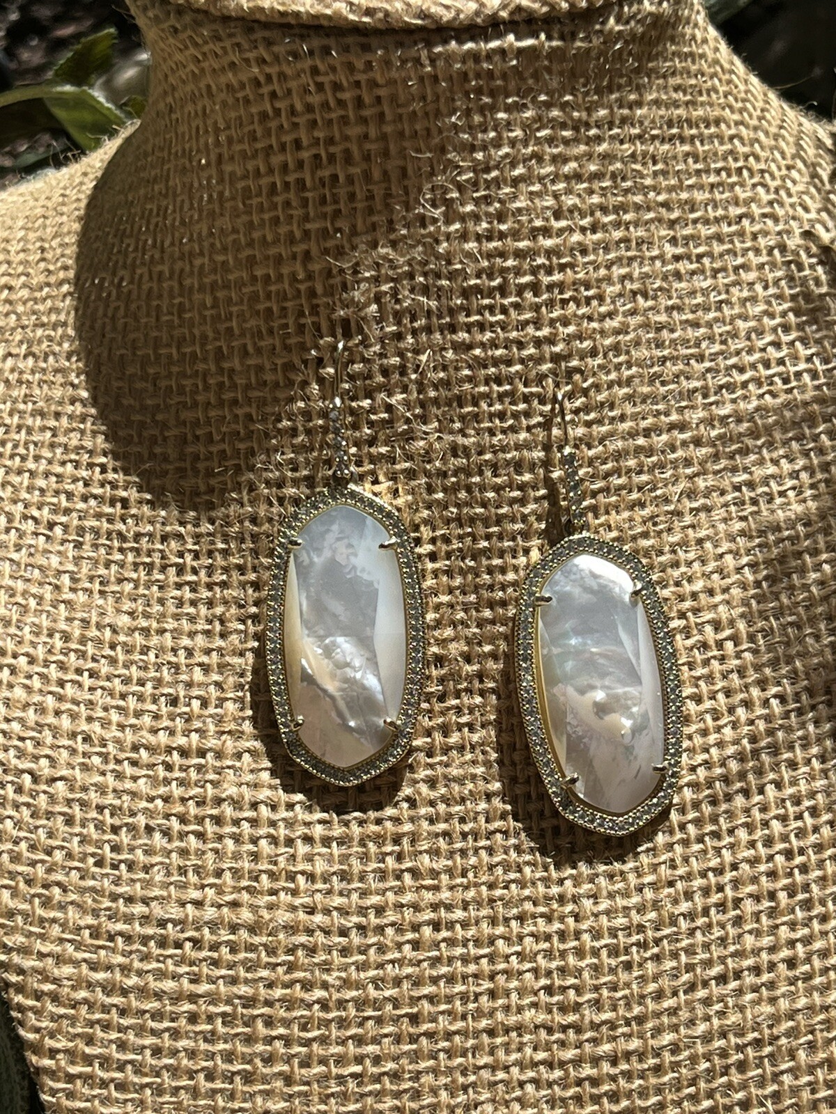 Picture 3 of 17