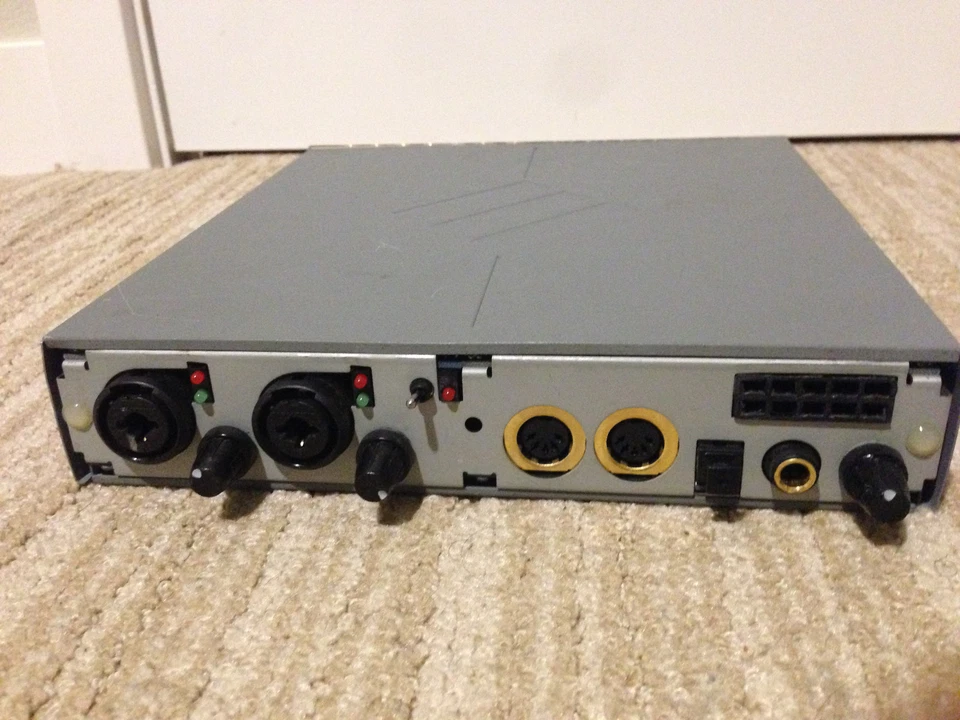 E-MU 1820 Master-Level Recording System EM8840 Music system - Image 2 of 4